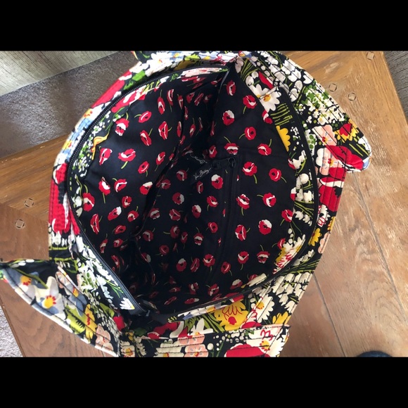 Vera Bradly Shoulder bag! - Picture 3 of 5